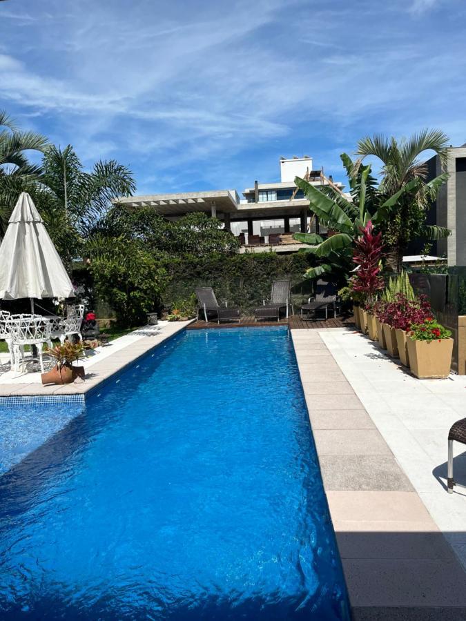 Em Linda Casa Em Jurere Internacional * Florianópolis