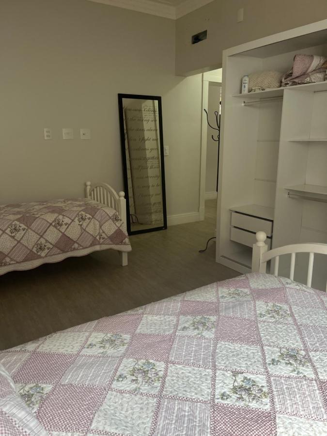 Habitación en casa particular Em Linda Casa Em Jurere Internacional